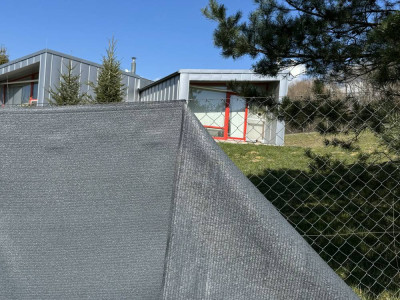 Stínící úplet 1200/50m, šedý 100% zneprůhlednění