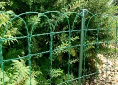 Dekorační pletivo poplastované, výška 40 cm, role 10m, zelené