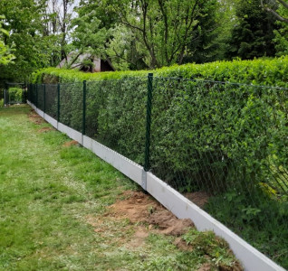 Čtyřhranné pletivo IDEAL PVC ZAPLETENÉ 150/55x55/25m -1,65/2,5mm, zelené